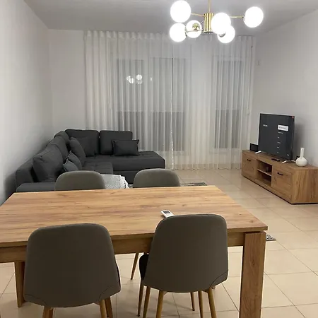 The 5 Maji Escape * Tiran