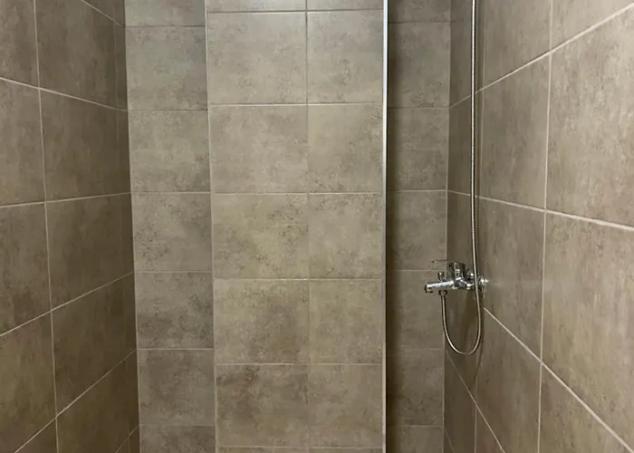 The 5 Maji Escape Appartement Tirana